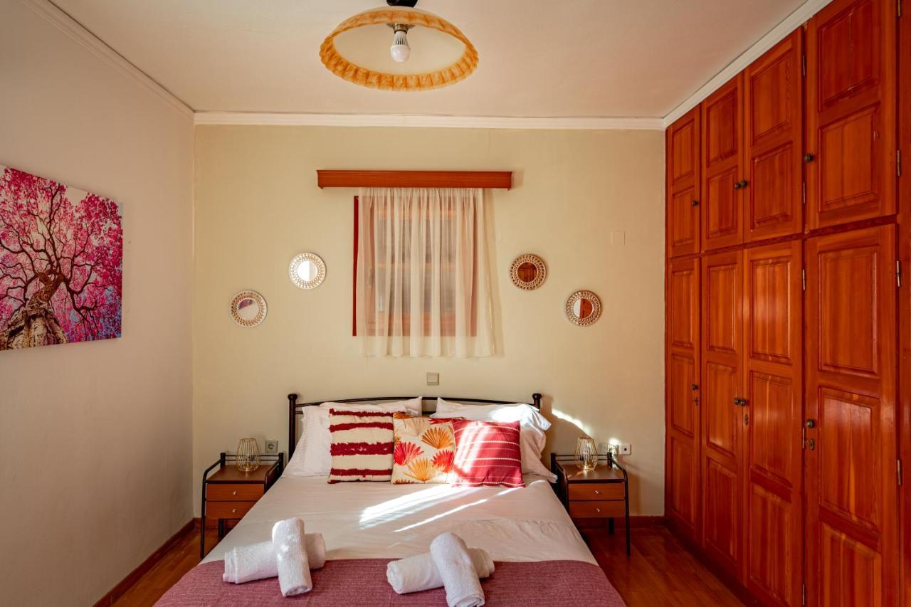 Golden Flower'S Apartment Poros  Exterior foto